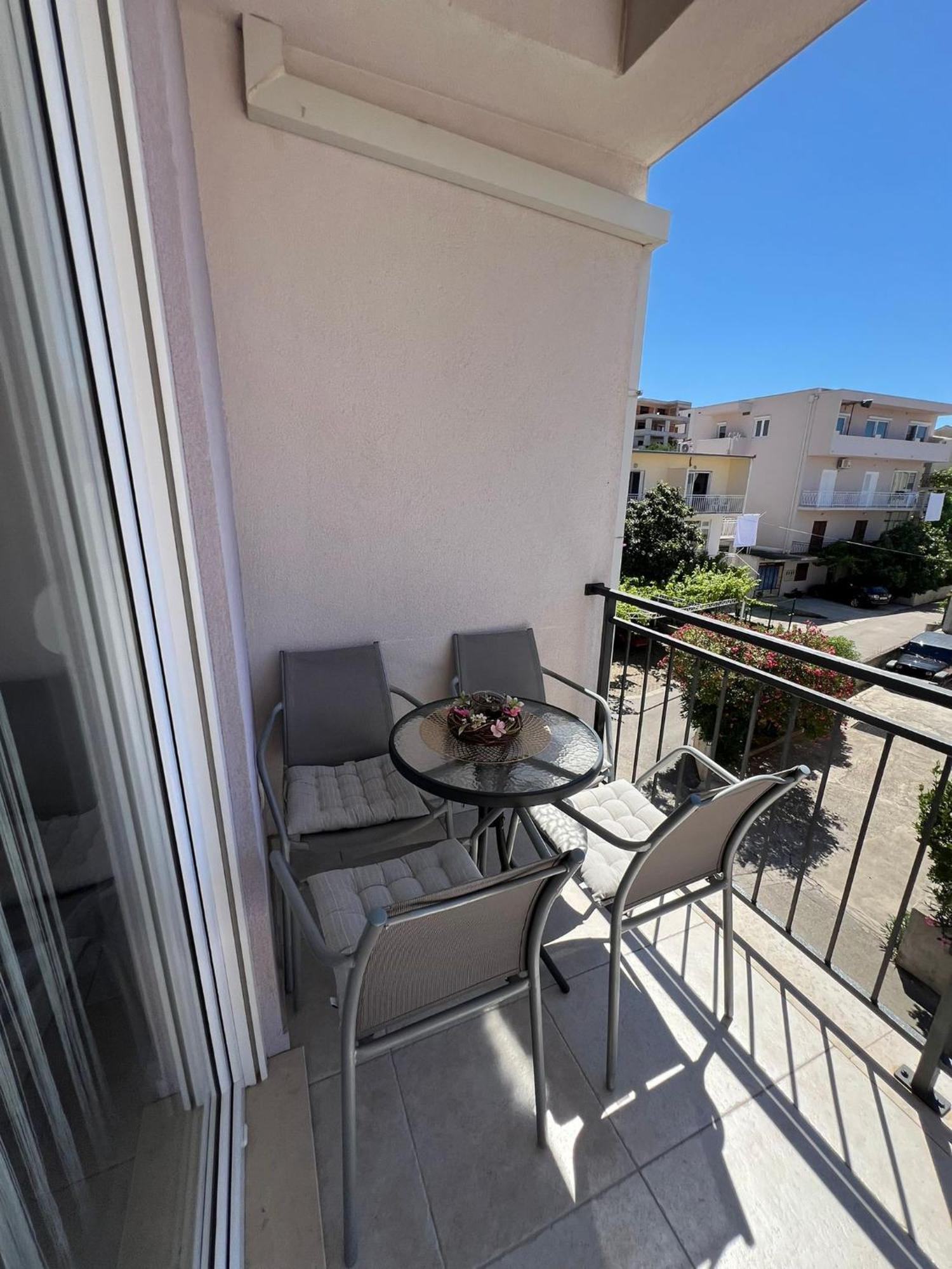 Nada Apartament Makarska
