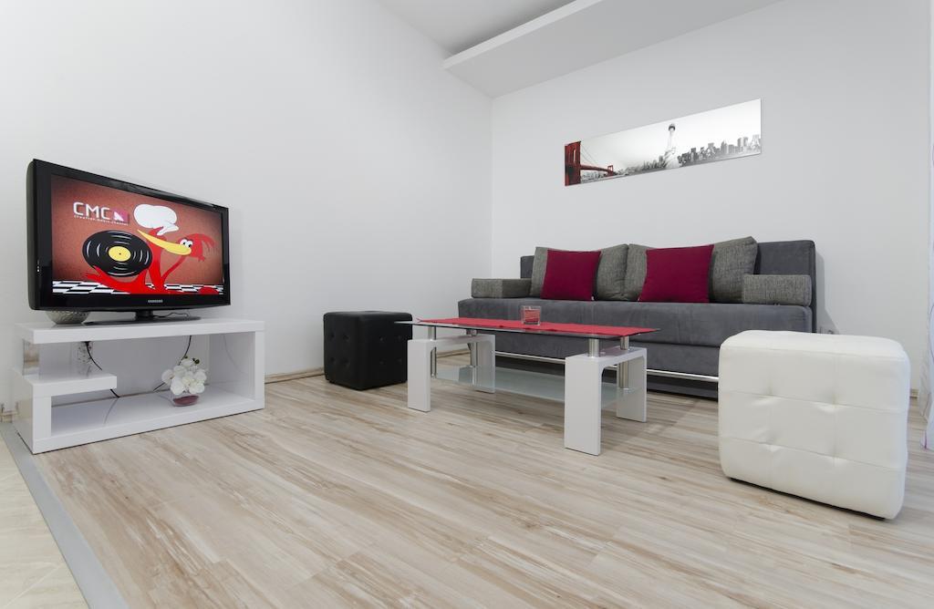Apartament Nada *